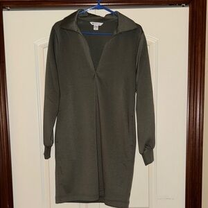 Athleta Green Long Sleeve Midi Dress